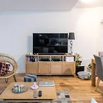 Superb Bright Apt Near Bercy
